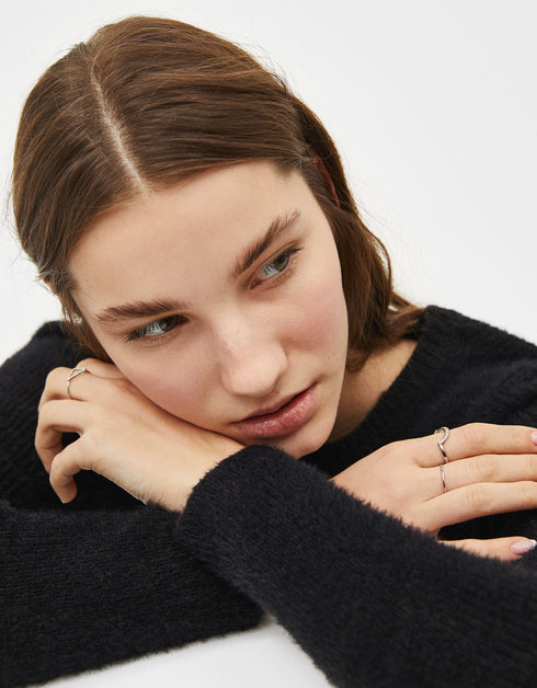 Set of diamanté rings