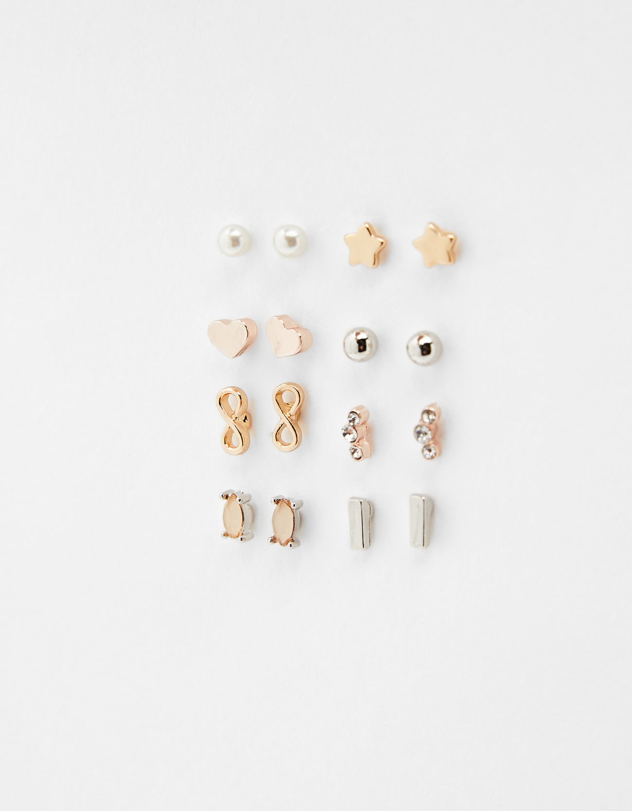 Minimalist earrings
